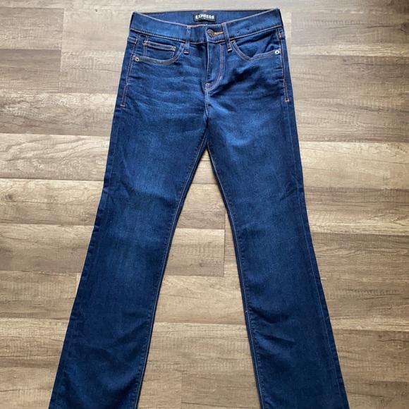 EXPRESS Ultimate stretch Barely Boot mi rise jeans - Picture 3 of 7